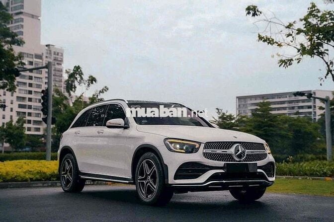 Mercedes Benz GLC 2022 300 4Matic - 34000 km