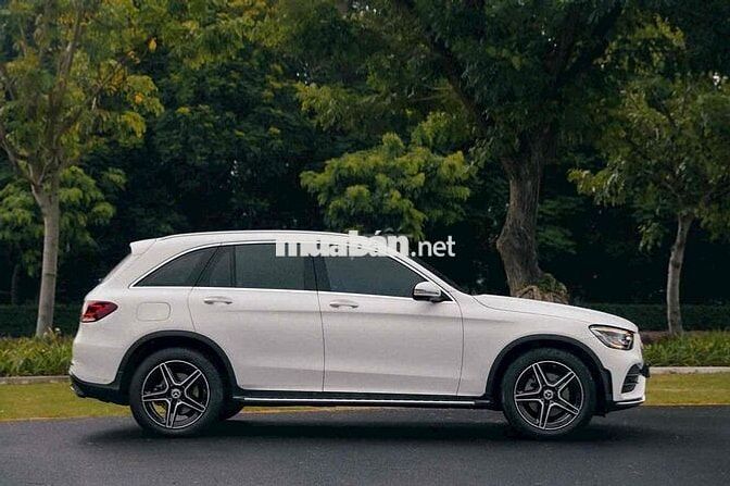 Mercedes Benz GLC 2022 300 4Matic - 34000 km