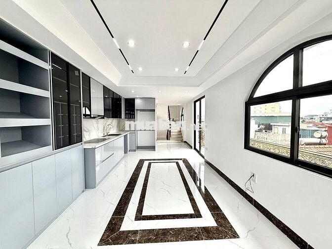 GĐ CẦN BÁN NHÀ PHÂN LÔ KD 5Tầng 50m ĐƯỜNG LÁNG