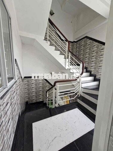 Trệt 3 lầu sân thượng 5*16; 5pn 5wc mới keng