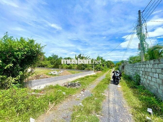 Cần bán lô đất Diên Phước đường Gò Mây 680m2 có 60m thổ ngang 13,3m ch