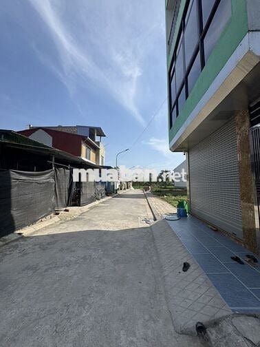 Bán gấp đất đấu giá Đại Áng ô tô ,phân lô vỉa hè ,giá 6.9 tỷ