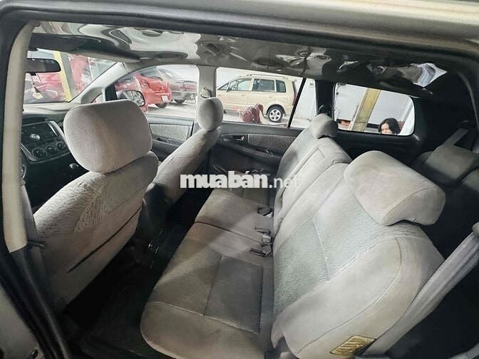 Toyota Innova 2013 2.0E - 172340 km