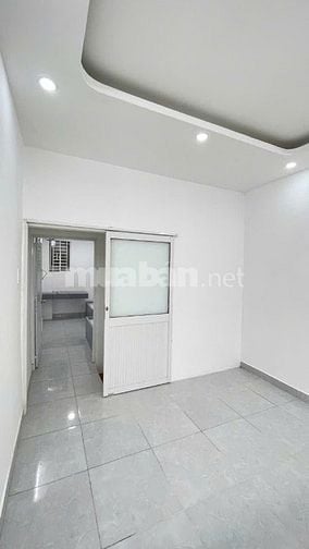 Cho thuê nhà hẻm 1.5m(XM) Trần Đình Xu, P.N.C.Trinh, Q.1 giá 10tr