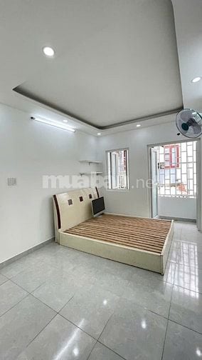 Cho thuê nhà hẻm 1.5m(XM) Trần Đình Xu, P.N.C.Trinh, Q.1 giá 10tr