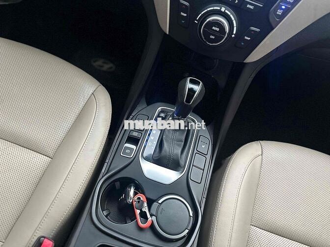 🔴 Hyundai Santa Fe 2016 2.2L 4WD - 13 vạn km