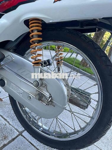 Zx trắng đen chuẩn màu cho ae chơi.