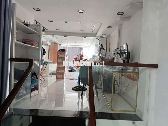 Nhà mặt tiền nguyễn văn quá, P. Đông hưng thuận