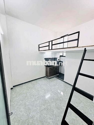 còn *** 1 phòng ngay học viện cán bộ