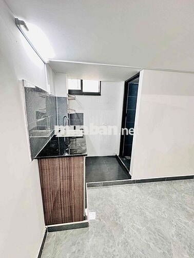 còn *** 1 phòng ngay học viện cán bộ