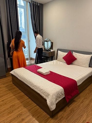 Khách sạn 36 đường 2C Phạm Hữu Lầu, 7x19m, 4L, 24P, TN240tr