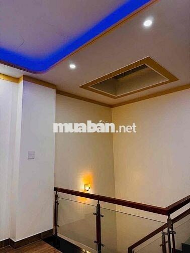 NHÀ 3 LẦU (4 x 17 ), ĐƯỜNG 14M, VỈA HÈ– KDC CAO CẤP, 4 ĐỒNG TL