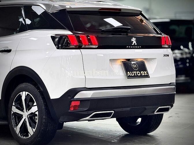Peugeot 3008 Allure 1.6 AT Turbo- 25000 km