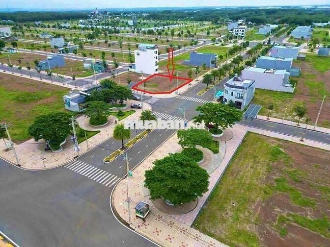 Bán đất Lô góc kim cương c4-1 cổng dự án cát tường phú hưng Đồng xoai