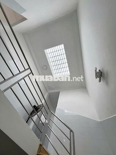 📢 CHO THUÊ NHÀ MT ĐƯỜNG ÂU CƠ - 4,5X33M - TRỆT 3 LẦU ST NHÀ MT DÀI