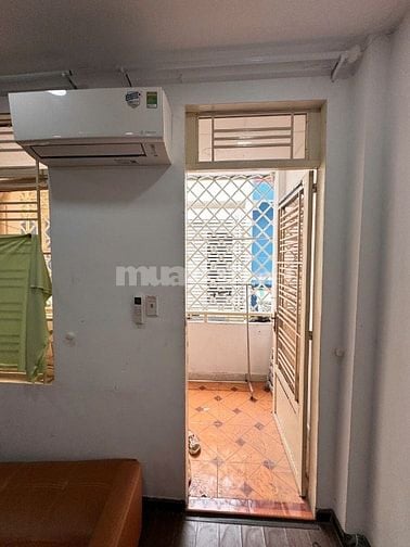 Cho thuê nhà hẻm 6m(XH) Nguyễn Đình Chiểu, P.4, Q.3 giá 15tr