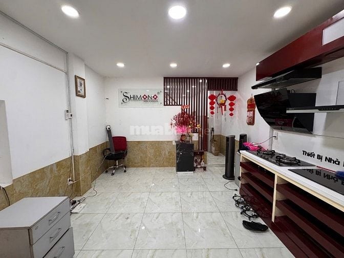 Cho thuê nhà hẻm 6m(XH) Nguyễn Đình Chiểu, P.4, Q.3 giá 15tr