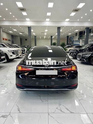 Bán Lexus ES250 sản xuất 2020, xe cực đẹp,giá tốt.