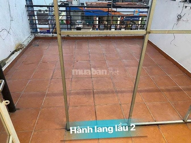 Cho thuê nhà hẻm 6m(XH) Nguyễn Đình Chiểu, P.4, Q.3 giá 15tr