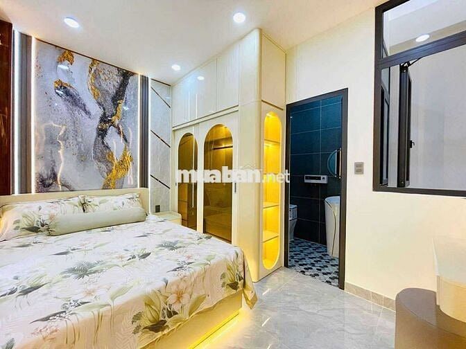 Bán căn nhà mới-3 lầu-4phòng ngủ-đường huỳnh văn nghệ-p15-tân bình