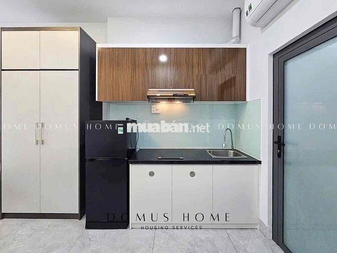 Phòng ban công,mới 100%-Đặng Thuỳ Trâm,Bình Thạnh đối diện ĐH Văn Lang