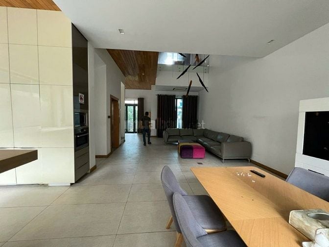 BÁN NHÀ BT KDC HIM LAM P TÂN HƯNG DT:10X20M GIÁ BÁN 58 TỶ VỊ TRÍ ĐẸP