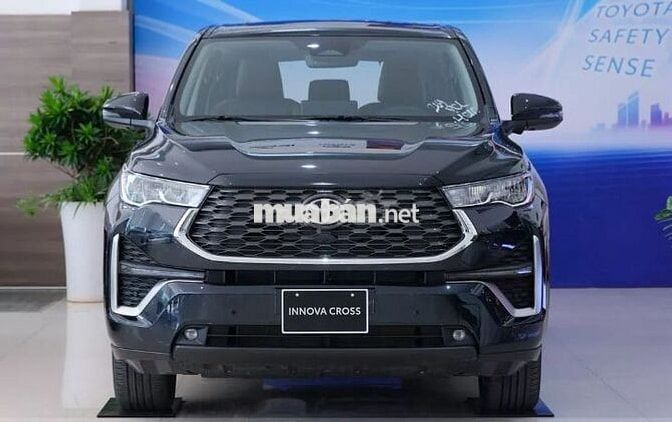 Toyota Innova Cross 2025