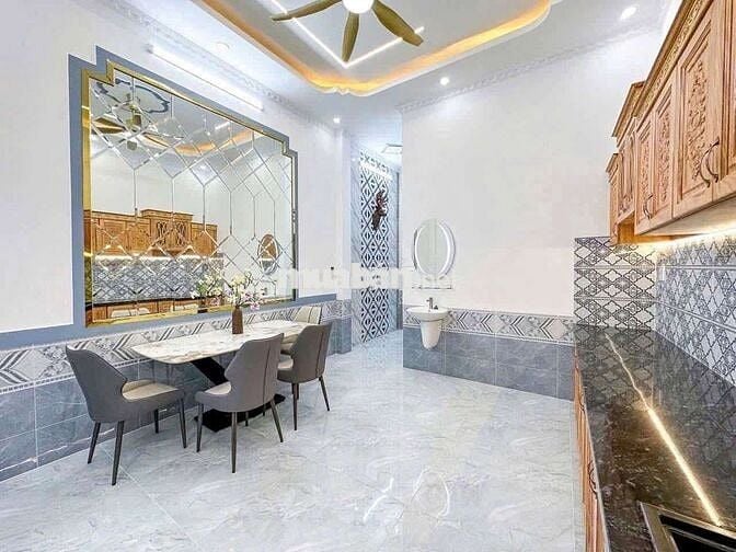 Chính chủ cần bán gấp căn nhà 1trệt 1lầu giá 970triệu