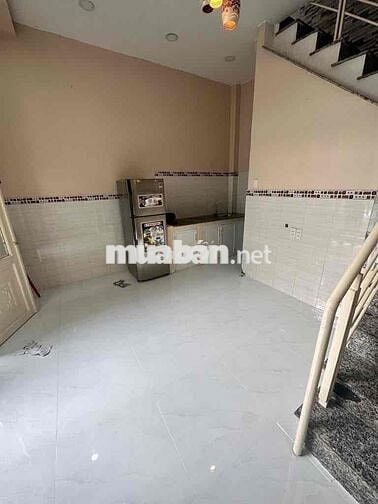 Nhà Hẻm Bùi Văn Ba 1 trệt 2 lầu, hoàn công đủ