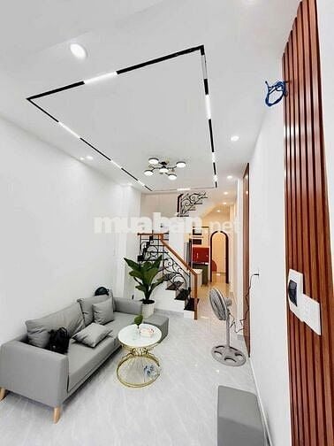 Mặt Tiền Kinh Doanh Đỉnh  4.25 tỷ
Nhà Đúc 2 Tầng 3PN  Cạnh Nguyễn Sơn