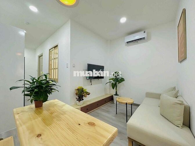 🎄TRỐNG SẴN CĂN HỘ 2PN BAN CÔNG_THANG MÁY_FULL NT CAO CẤP_NHƯ HÌNH✅