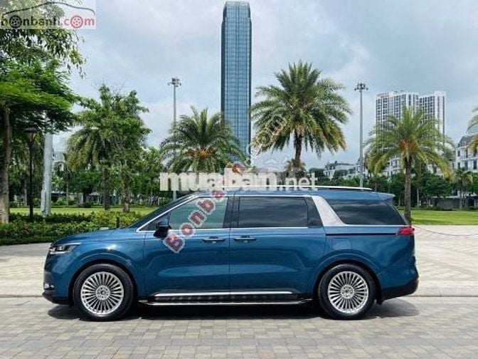 Kia Carnival Signature 2.2D 2024