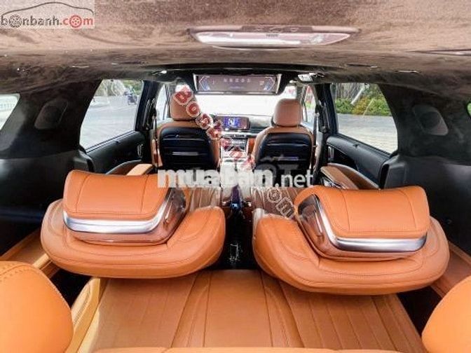 Kia Carnival Signature 2.2D 2024