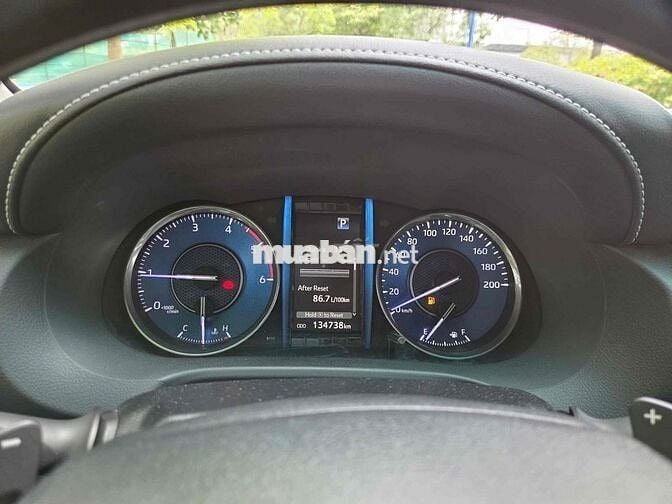 Toyota Fortuner 2020 2.4AT 4x2  - 135000 km