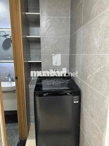 Nhà 1 trệt 2 lầu mặt tiền nhựa dx 59 gần chợ,(đã hoàn công)