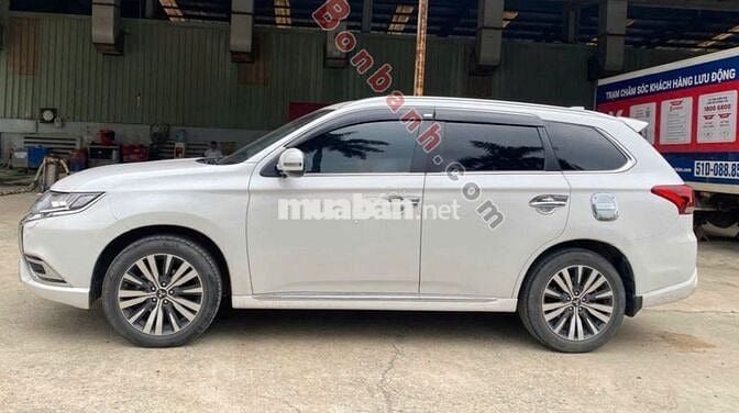Mitsubishi Outlander Premium 2.0 CVT 2022