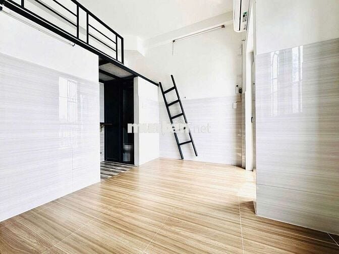 ✨Trống sẵn phòng duplex ban công ngay cổng sau Cvpm Quang Trung