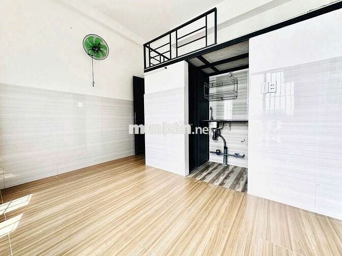 ✨Trống sẵn phòng duplex ban công ngay cổng sau Cvpm Quang Trung