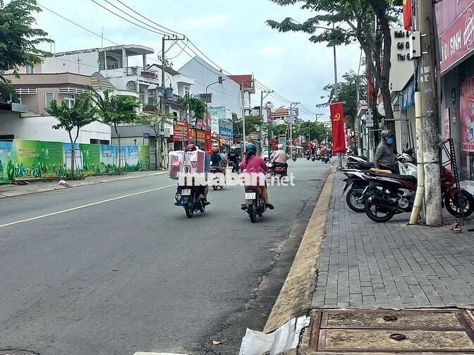 cho thuê măt bằng hồ văn cống.gần chợ.có gát