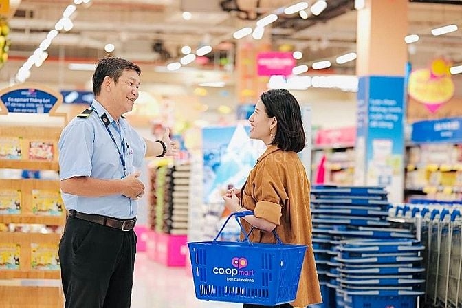 Dịp Trung Thu Tuyển Gấp NV Phụ Quầy Hàng Làm Việc Trong Siêu Thị