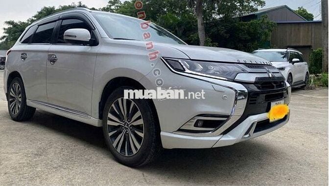 Mitsubishi Outlander Premium 2.0 CVT 2022