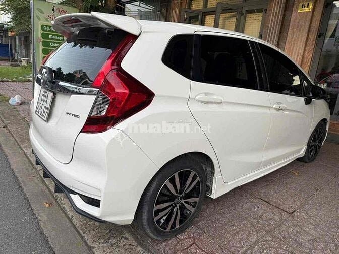 Honda Jazz 2019 1.5 RS - 99000 km