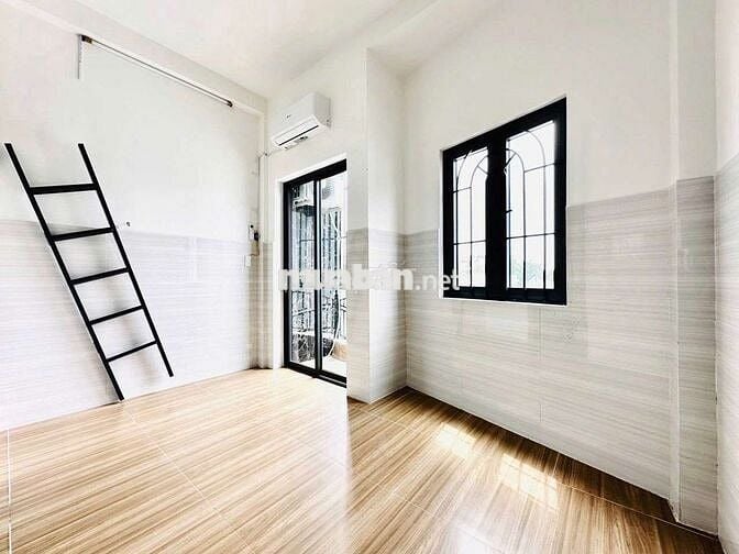 ✨Trống sẵn phòng duplex ban công ngay cổng sau Cvpm Quang Trung