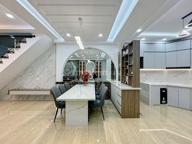 Quận 7 nhà mới đẹp, ô tô tới nhà, 120m2 sử dụng, gần trung tâm