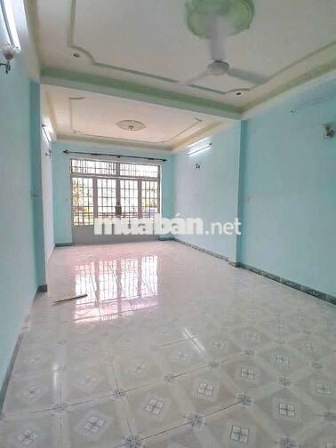 Mặt Tiền 300m tới bến xe Q8, 4x18, 1Trệt 2Lầu, 4PN 3WC.
