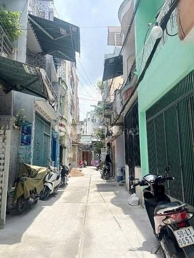 Cho thuê nhà hẻm 3.5m (BG) Nguyễn Văn Cừ, P.2, Q.5 giá 10.5tr