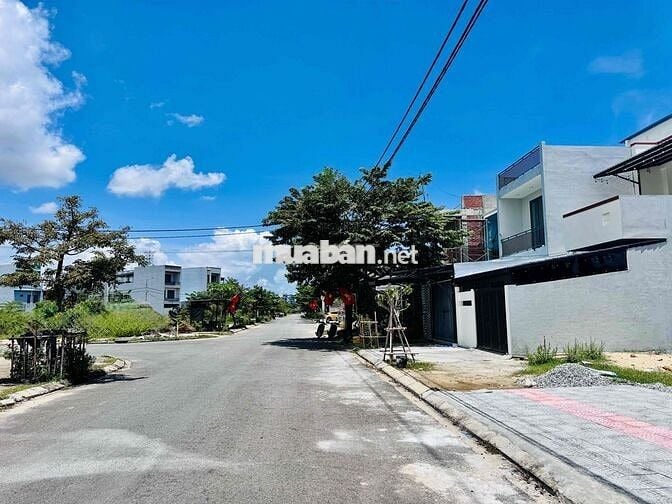 Bán đất đường Phạm Đình Bân- Hoà Quý view công viên 4,4tỷ sạch đẹp
