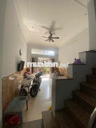 Nhà(4x15m) Luỹ Bán Bích 3Lầu  3PN 3VS hẻm xe tải.