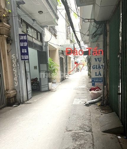 Chính chủ cho thuê nhà mặt ngõ 118, sát mặt phố Đào Tấn