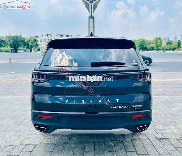 VinFast Lux SA2.0 2021 Premium 2.0 AT - 90000 km